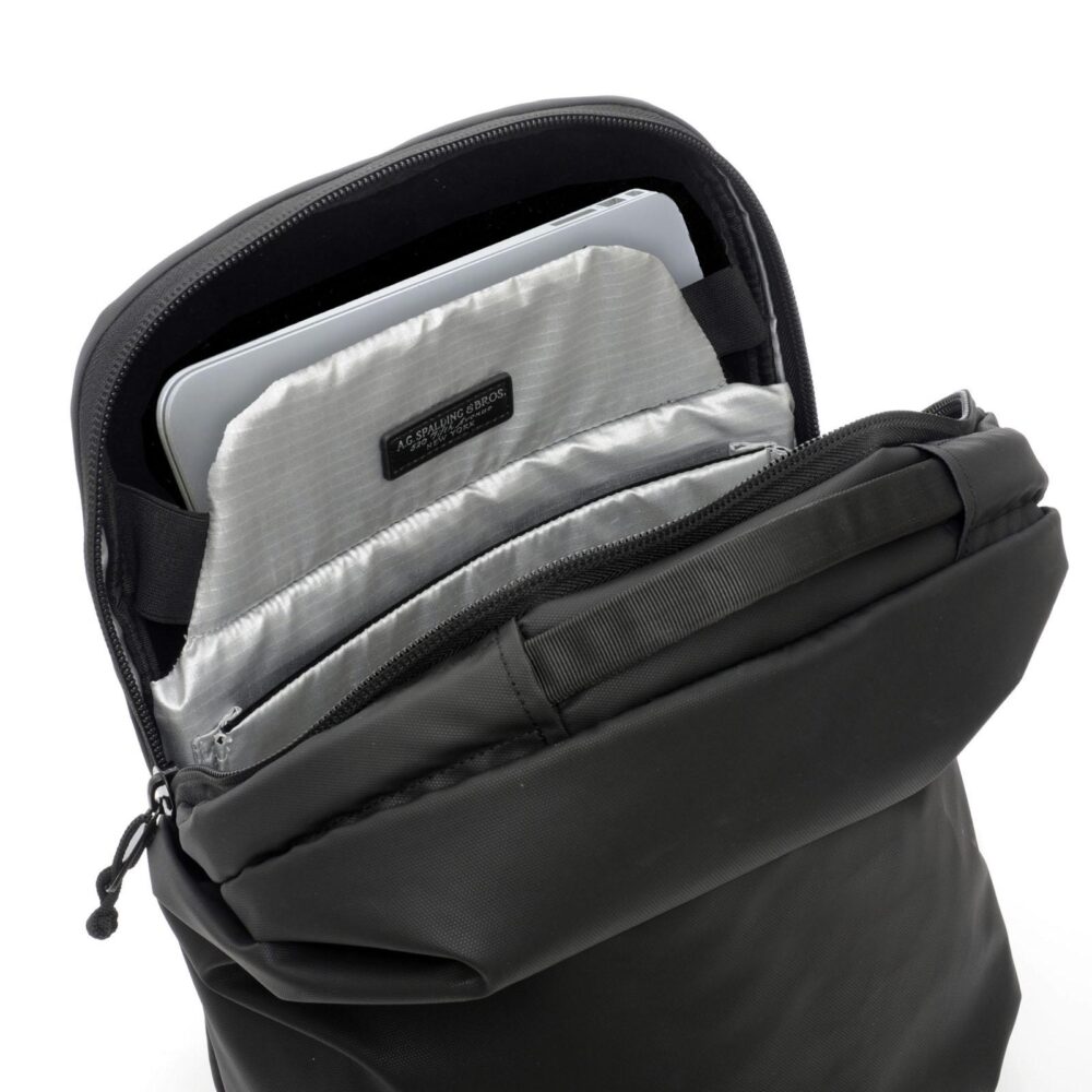 Sac à Dos Homme Carrera Noir En Nylon Et Ecopelle - Taille Moyenne - Pour Voyage Et Travail - Neuf
